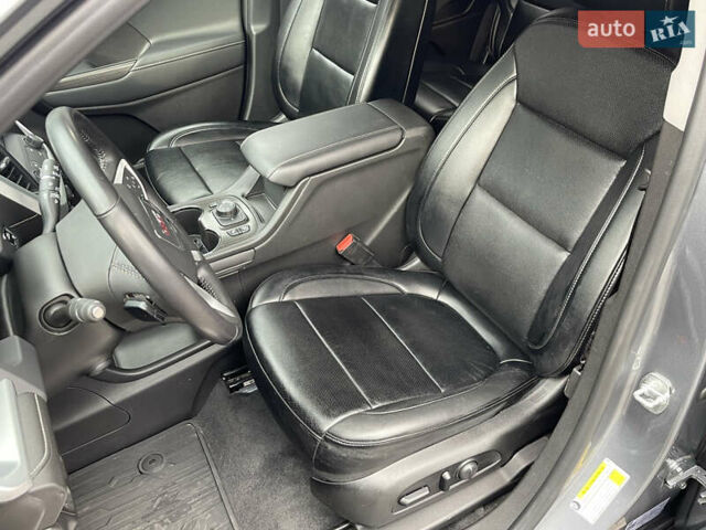 Сірий ДжіЕмСі Acadia, об'ємом двигуна 3.56 л та пробігом 6 тис. км за 28600 $, фото 15 на Automoto.ua