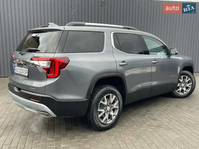 Серый ДжиЭмСи Акадия, объемом двигателя 3.56 л и пробегом 6 тыс. км за 28000 $, фото 6 на Automoto.ua
