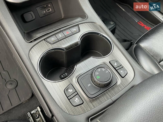 Серый ДжиЭмСи Акадия, объемом двигателя 3.56 л и пробегом 6 тыс. км за 28000 $, фото 16 на Automoto.ua