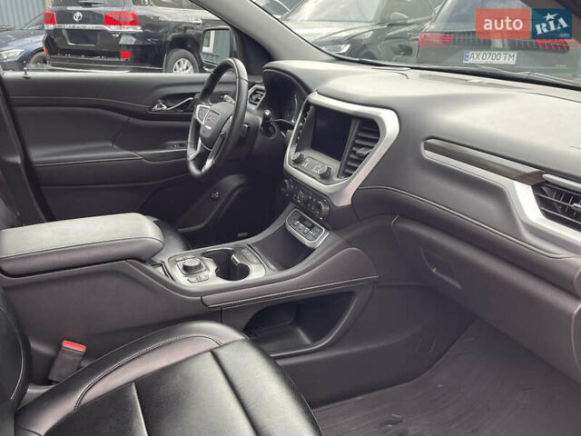 Серый ДжиЭмСи Акадия, объемом двигателя 3.56 л и пробегом 6 тыс. км за 28000 $, фото 17 на Automoto.ua