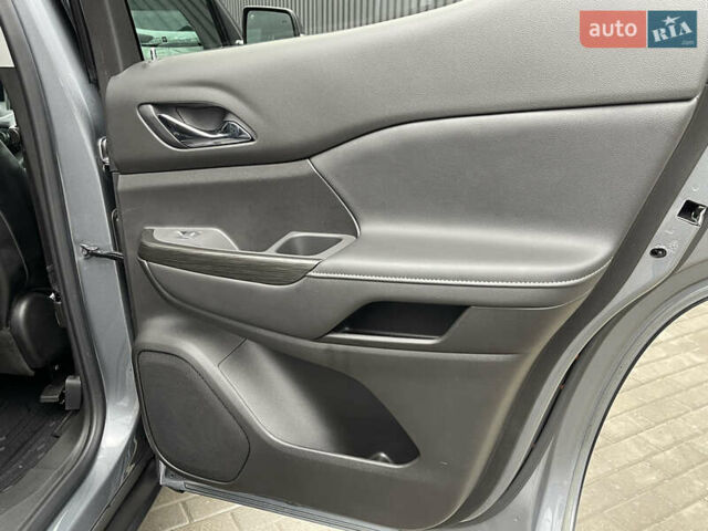 Серый ДжиЭмСи Акадия, объемом двигателя 3.56 л и пробегом 6 тыс. км за 28000 $, фото 25 на Automoto.ua