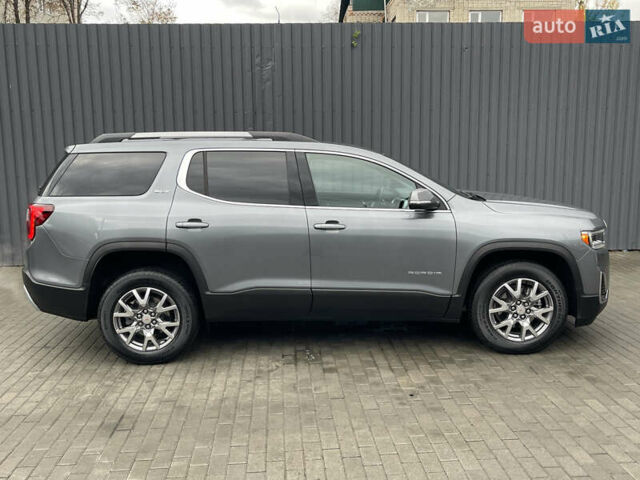 Сірий ДжіЕмСі Acadia, об'ємом двигуна 3.56 л та пробігом 6 тис. км за 28600 $, фото 4 на Automoto.ua