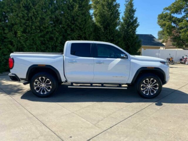 ДжиЭмСи Канйон 2024 в Львове на Automoto.ua Черный ДжиЭмСи Канйон, объемом двигателя 2.7 л и пробегом 24 тыс. км за 16000 $, фото 2 на Automoto.ua