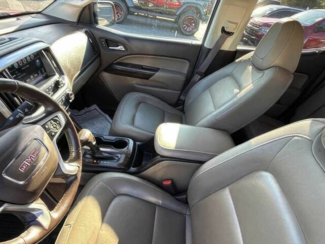 ДжиЭмСи Канйон 2018 в Ивано-Франковске на Automoto.ua Красный ДжиЭмСи Канйон, объемом двигателя 3.6 л и пробегом 50 тыс. км за 6500 $, фото 9 на Automoto.ua