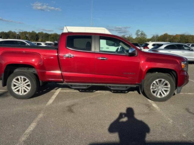 ДжиЭмСи Канйон 2018 в Ивано-Франковске на Automoto.ua Красный ДжиЭмСи Канйон, объемом двигателя 3.6 л и пробегом 50 тыс. км за 6500 $, фото 3 на Automoto.ua