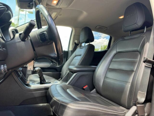 Красный ДжиЭмСи Канйон, объемом двигателя 3.6 л и пробегом 41 тыс. км за 6500 $, фото 12 на Automoto.ua