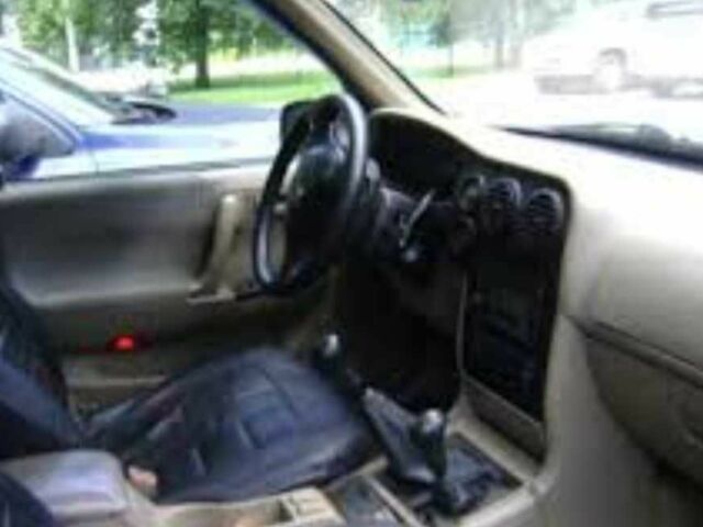 Белый ДжиЭмСи Сафари, объемом двигателя 2.4 л и пробегом 300 тыс. км за 3336 $, фото 2 на Automoto.ua