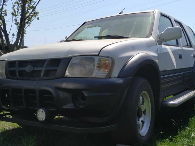 Белый ДжиЭмСи Сафари, объемом двигателя 2.4 л и пробегом 300 тыс. км за 3336 $, фото 3 на Automoto.ua