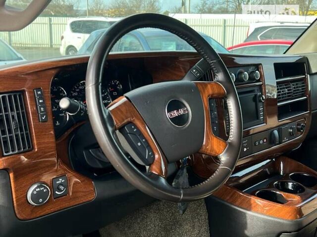 Белый ДжиЭмСи Савана, объемом двигателя 6 л и пробегом 52 тыс. км за 59500 $, фото 36 на Automoto.ua