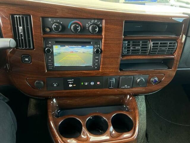 Белый ДжиЭмСи Савана, объемом двигателя 6 л и пробегом 52 тыс. км за 59500 $, фото 23 на Automoto.ua