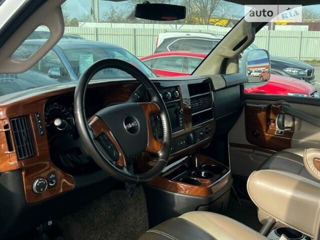 Белый ДжиЭмСи Савана, объемом двигателя 6 л и пробегом 52 тыс. км за 59500 $, фото 35 на Automoto.ua