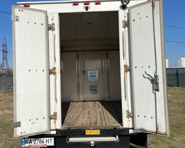 Белый ДжиЭмСи Савана, объемом двигателя 4.3 л и пробегом 234 тыс. км за 13000 $, фото 11 на Automoto.ua