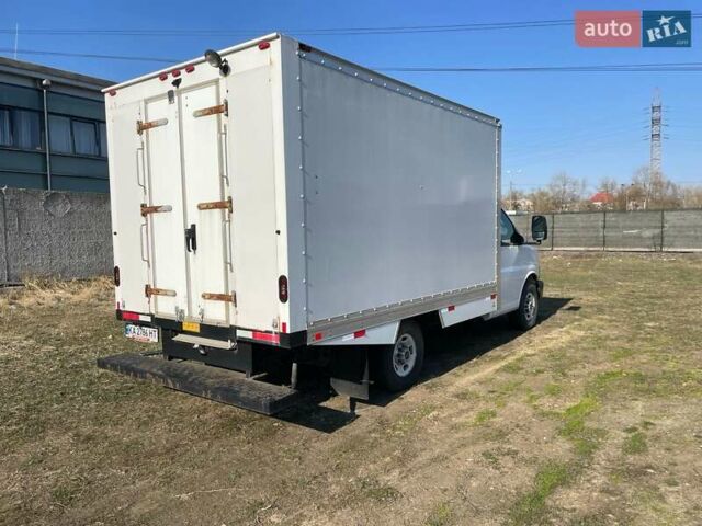 Белый ДжиЭмСи Савана, объемом двигателя 4.3 л и пробегом 234 тыс. км за 13000 $, фото 5 на Automoto.ua