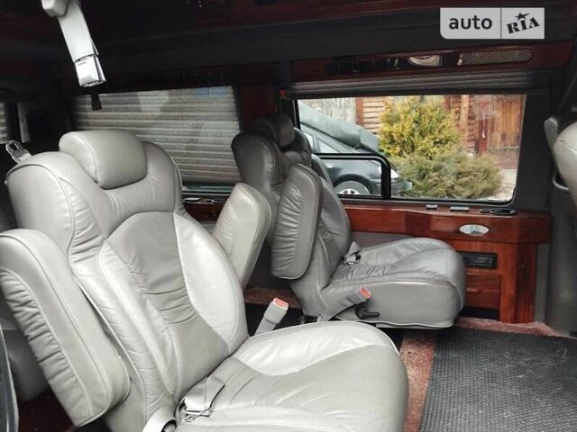 Чорний ДжіЕмСі Savana, об'ємом двигуна 5.7 л та пробігом 367 тис. км за 11000 $, фото 1 на Automoto.ua
