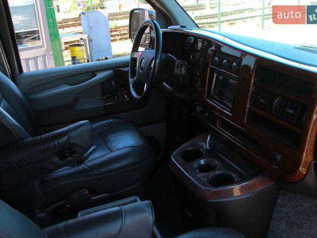 Черный ДжиЭмСи Савана, объемом двигателя 5.33 л и пробегом 143 тыс. км за 26000 $, фото 28 на Automoto.ua