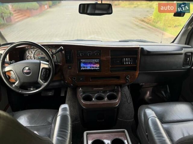 Черный ДжиЭмСи Савана, объемом двигателя 5.33 л и пробегом 149 тыс. км за 26000 $, фото 13 на Automoto.ua