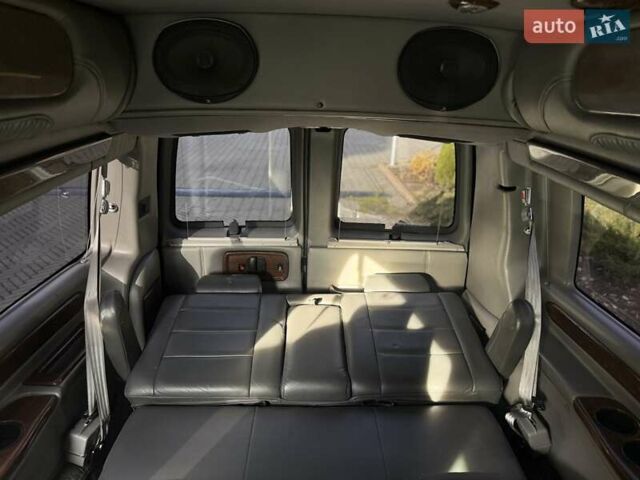 Черный ДжиЭмСи Савана, объемом двигателя 5.33 л и пробегом 149 тыс. км за 26000 $, фото 18 на Automoto.ua
