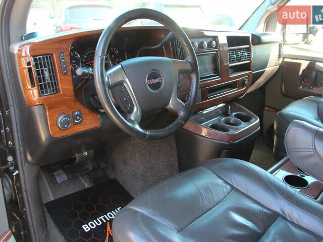 Черный ДжиЭмСи Савана, объемом двигателя 5.33 л и пробегом 143 тыс. км за 26000 $, фото 25 на Automoto.ua