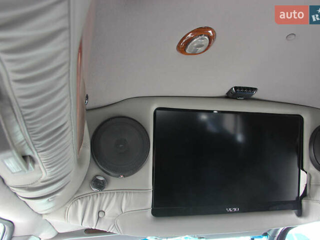 Черный ДжиЭмСи Савана, объемом двигателя 5.33 л и пробегом 143 тыс. км за 26000 $, фото 38 на Automoto.ua