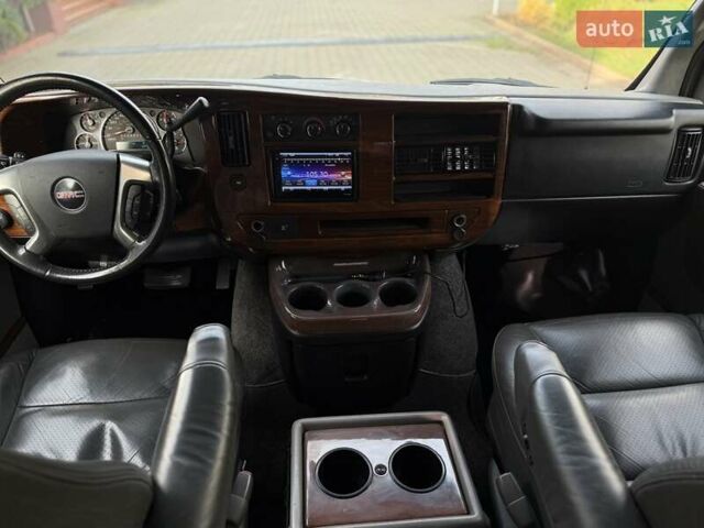 Черный ДжиЭмСи Савана, объемом двигателя 5.33 л и пробегом 149 тыс. км за 26000 $, фото 15 на Automoto.ua