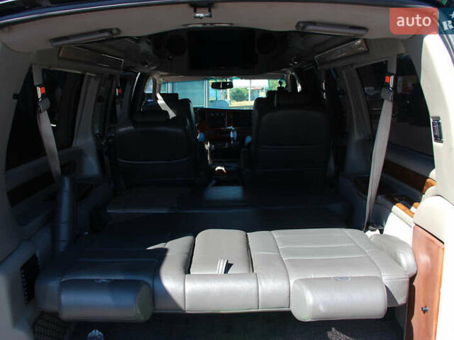 Черный ДжиЭмСи Савана, объемом двигателя 5.33 л и пробегом 143 тыс. км за 26000 $, фото 58 на Automoto.ua