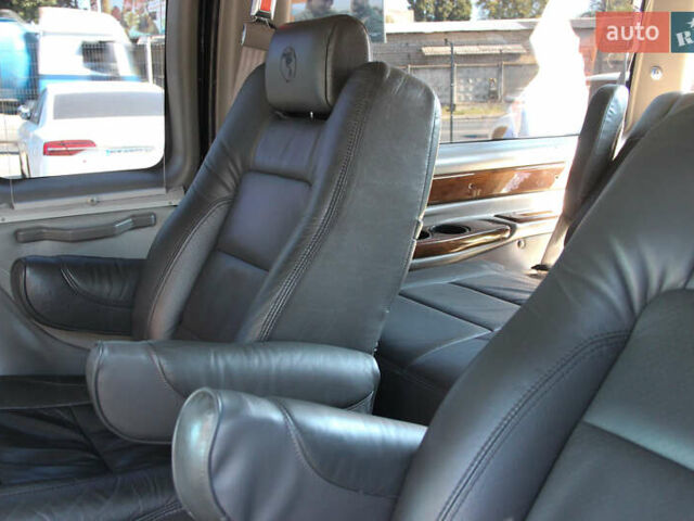 Черный ДжиЭмСи Савана, объемом двигателя 5.33 л и пробегом 143 тыс. км за 26000 $, фото 45 на Automoto.ua