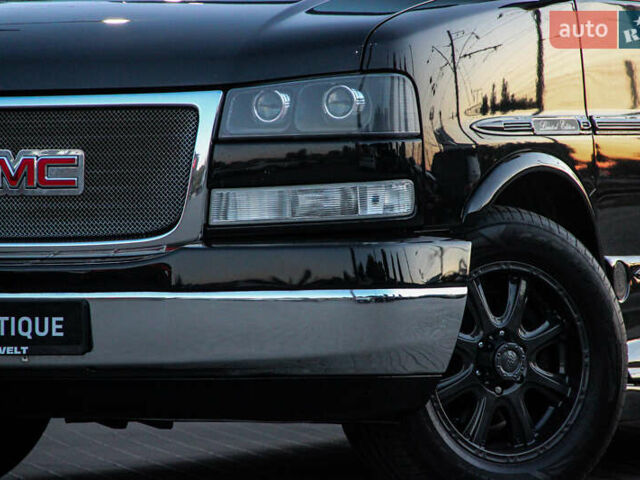 Черный ДжиЭмСи Савана, объемом двигателя 5.33 л и пробегом 143 тыс. км за 26000 $, фото 3 на Automoto.ua