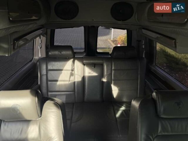 Черный ДжиЭмСи Савана, объемом двигателя 5.33 л и пробегом 149 тыс. км за 26000 $, фото 19 на Automoto.ua