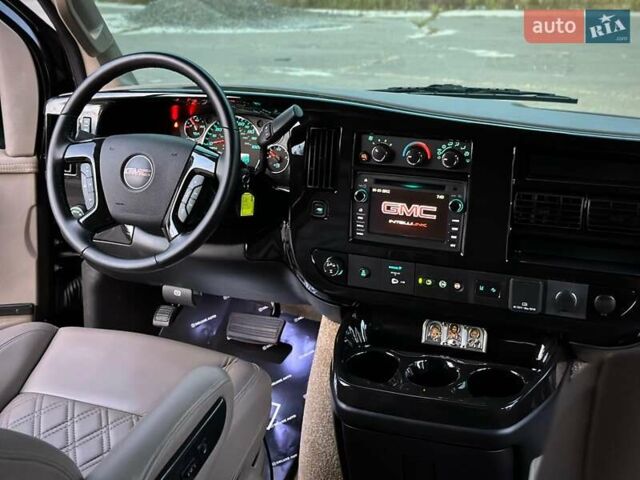 Черный ДжиЭмСи Савана, объемом двигателя 5.97 л и пробегом 10 тыс. км за 119000 $, фото 84 на Automoto.ua