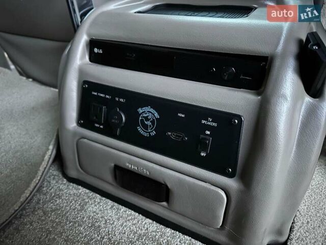 Черный ДжиЭмСи Савана, объемом двигателя 5.97 л и пробегом 10 тыс. км за 119000 $, фото 104 на Automoto.ua