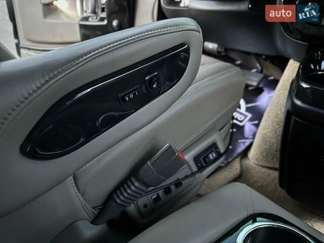 Черный ДжиЭмСи Савана, объемом двигателя 5.97 л и пробегом 10 тыс. км за 119000 $, фото 86 на Automoto.ua
