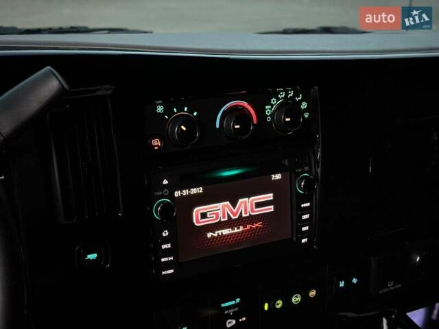 Черный ДжиЭмСи Савана, объемом двигателя 5.97 л и пробегом 10 тыс. км за 119000 $, фото 167 на Automoto.ua