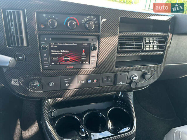 Серый ДжиЭмСи Савана, объемом двигателя 5.97 л и пробегом 6 тыс. км за 85000 $, фото 18 на Automoto.ua