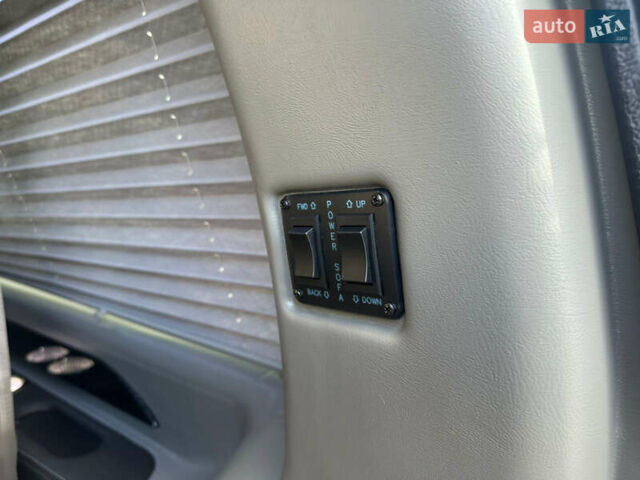 Серый ДжиЭмСи Савана, объемом двигателя 5.97 л и пробегом 6 тыс. км за 85000 $, фото 38 на Automoto.ua