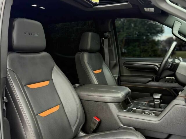 Білий ДжіЕмСі Sierra, об'ємом двигуна 6.2 л та пробігом 30 тис. км за 34000 $, фото 8 на Automoto.ua