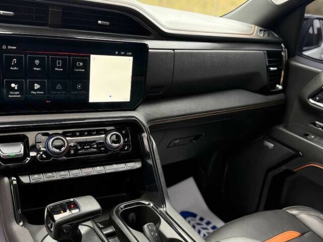 Білий ДжіЕмСі Sierra, об'ємом двигуна 6.2 л та пробігом 30 тис. км за 34000 $, фото 12 на Automoto.ua