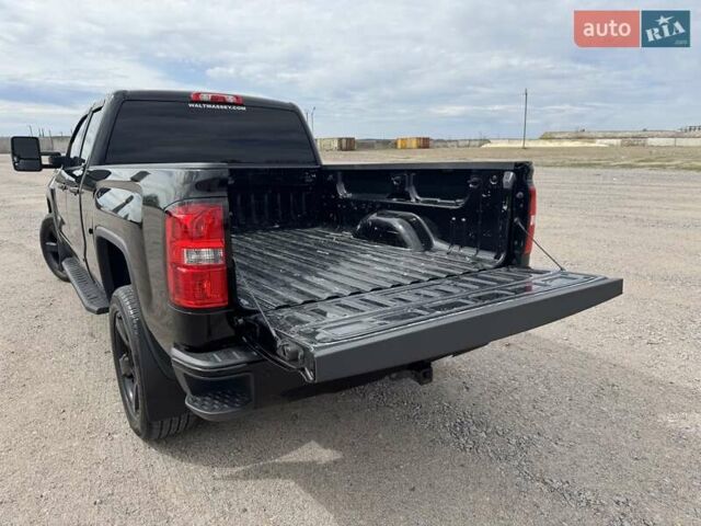 Черный ДжиЭмСи Сиерра, объемом двигателя 5.3 л и пробегом 130 тыс. км за 35600 $, фото 9 на Automoto.ua