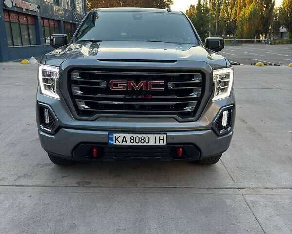 ДжиЭмСи Сиерра 2021 в Киеве на Automoto.ua Серый ДжиЭмСи Сиерра, объемом двигателя 6.16 л и пробегом 30 тыс. км за 59000 $, фото 31 на Automoto.ua