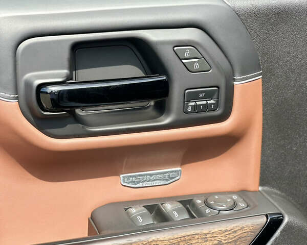 Сірий ДжіЕмСі Sierra, об'ємом двигуна 5.33 л та пробігом 44 тис. км за 47900 $, фото 8 на Automoto.ua