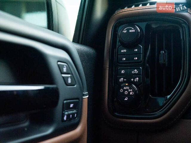 Серый ДжиЭмСи Сиерра, объемом двигателя 5.33 л и пробегом 44 тыс. км за 50000 $, фото 24 на Automoto.ua