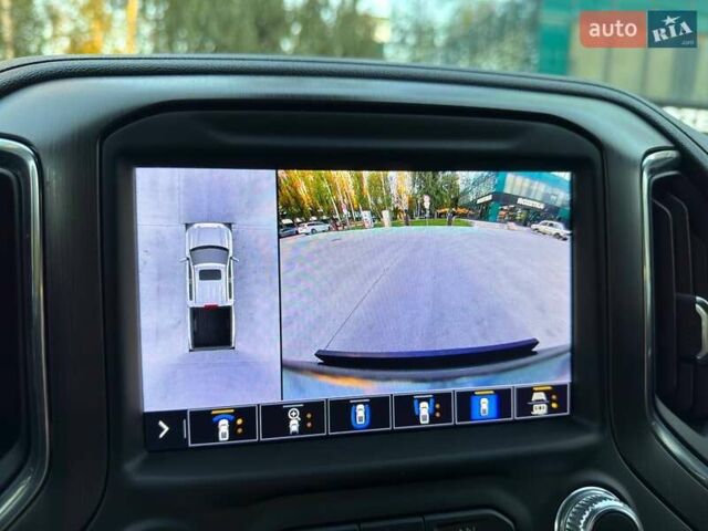 ДжиЭмСи Сиерра 2021 в Киеве на Automoto.ua Серый ДжиЭмСи Сиерра, объемом двигателя 6.16 л и пробегом 30 тыс. км за 59000 $, фото 14 на Automoto.ua