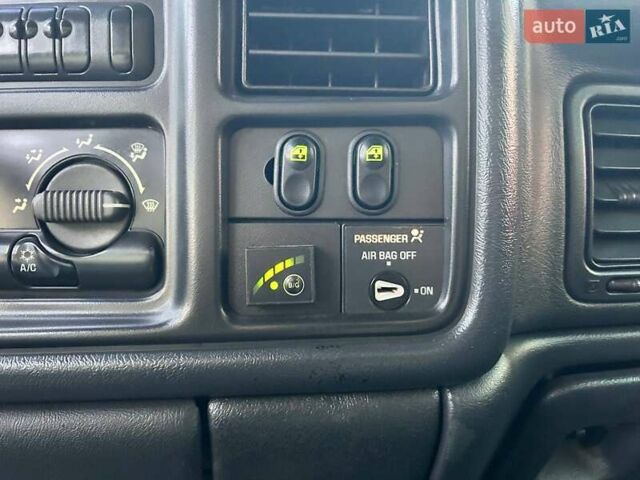 ДжиЭмСи Сиерра 2000 в Одессе на Automoto.ua Синий ДжиЭмСи Сиерра, объемом двигателя 4.29 л и пробегом 265 тыс. км за 5700 $, фото 19 на Automoto.ua