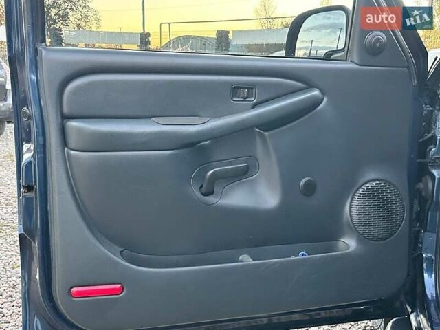 ДжиЭмСи Сиерра 2000 в Одессе на Automoto.ua Синий ДжиЭмСи Сиерра, объемом двигателя 4.29 л и пробегом 265 тыс. км за 5700 $, фото 12 на Automoto.ua