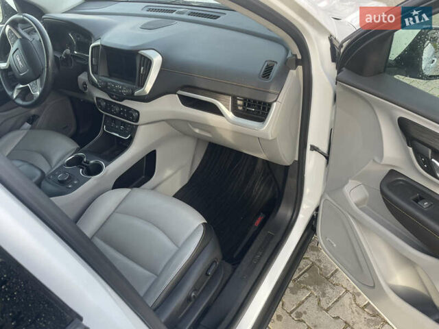 Белый ДжиЭмСи Террейн, объемом двигателя 2 л и пробегом 111 тыс. км за 19199 $, фото 13 на Automoto.ua