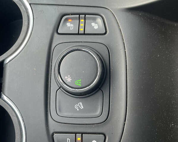 Белый ДжиЭмСи Террейн, объемом двигателя 2 л и пробегом 111 тыс. км за 19199 $, фото 33 на Automoto.ua