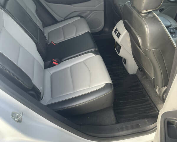 Белый ДжиЭмСи Террейн, объемом двигателя 2 л и пробегом 111 тыс. км за 19199 $, фото 15 на Automoto.ua