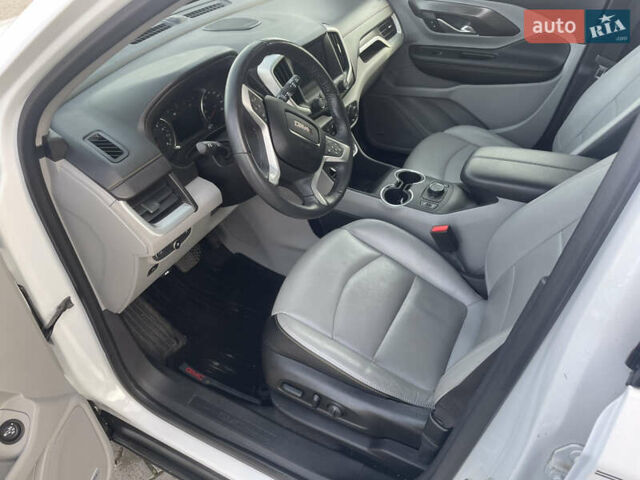 Белый ДжиЭмСи Террейн, объемом двигателя 2 л и пробегом 111 тыс. км за 19199 $, фото 21 на Automoto.ua