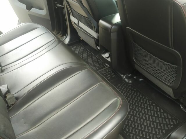 Черный ДжиЭмСи Террейн, объемом двигателя 2.3 л и пробегом 157 тыс. км за 13600 $, фото 6 на Automoto.ua