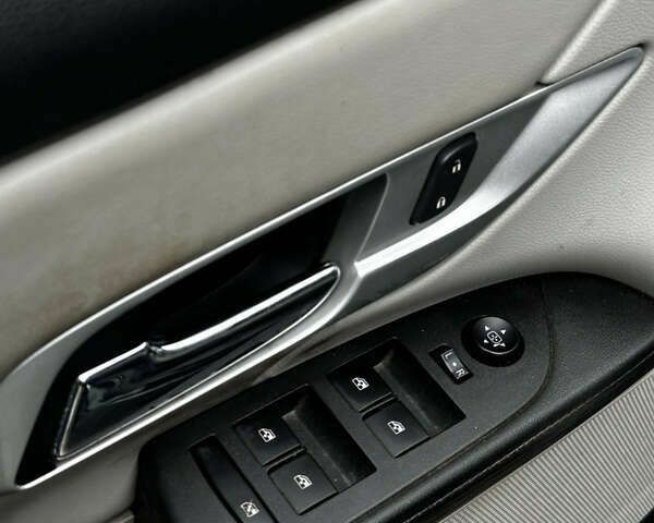 ДжиЭмСи Террейн, объемом двигателя 2.4 л и пробегом 297 тыс. км за 7900 $, фото 4 на Automoto.ua