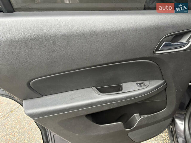 Серый ДжиЭмСи Террейн, объемом двигателя 2.38 л и пробегом 210 тыс. км за 10000 $, фото 9 на Automoto.ua